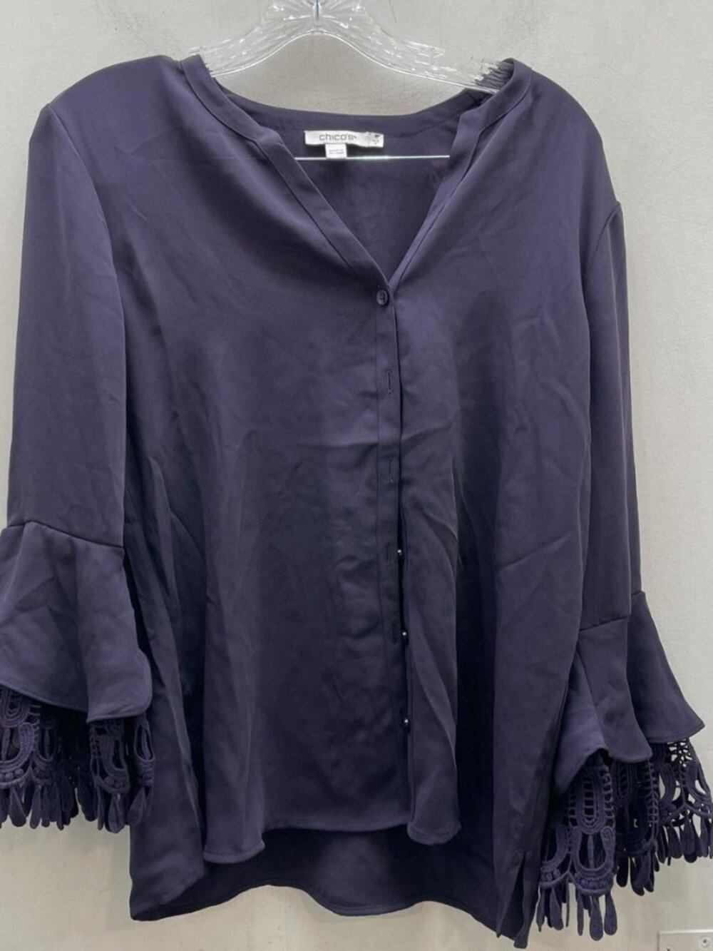 Chicos Size 0 Top Purple Solid Button Front Bell Sleeve Crochet Trim